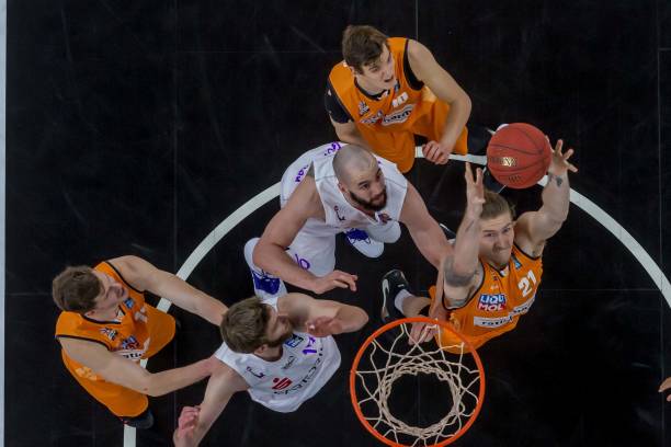 深圳新鹏城 深圳新鹏城