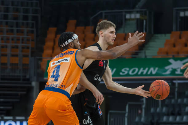 山队在20 山队在20