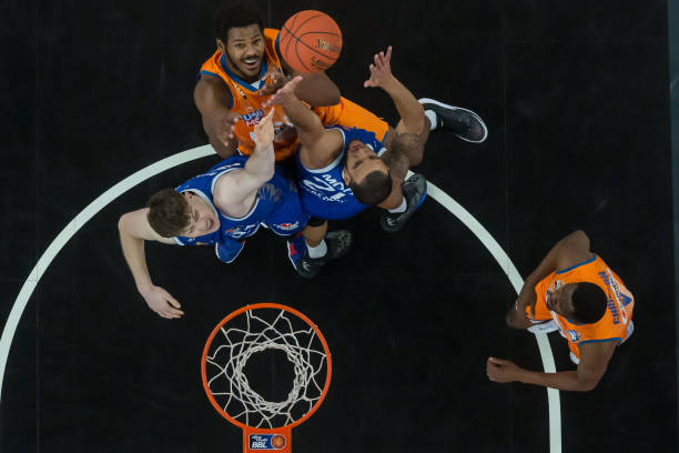 界热议的话 界热议的话